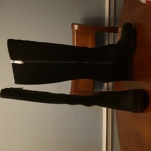 Donal Pliner Black Suede Wedge Heel Boot